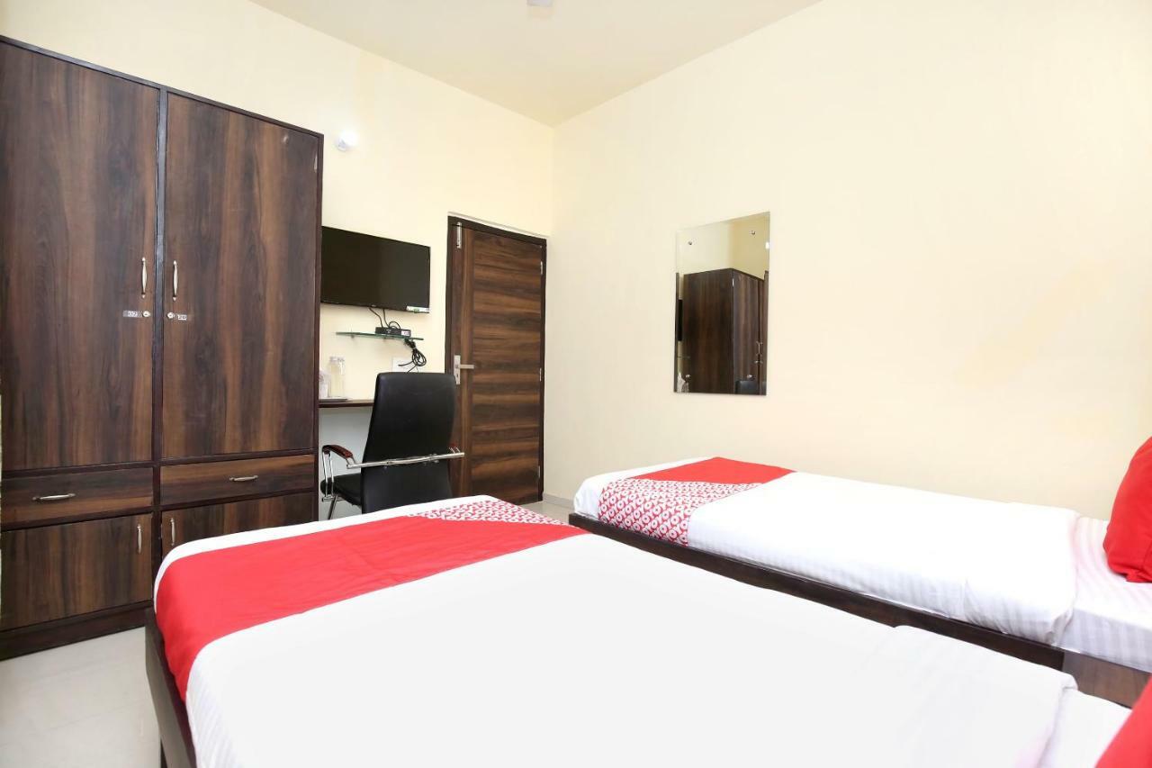 Hotel Oyo 16126 Aanantham à Ludhiana Extérieur photo