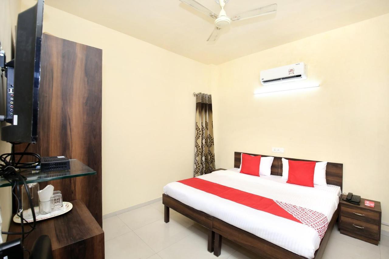 Hotel Oyo 16126 Aanantham à Ludhiana Extérieur photo
