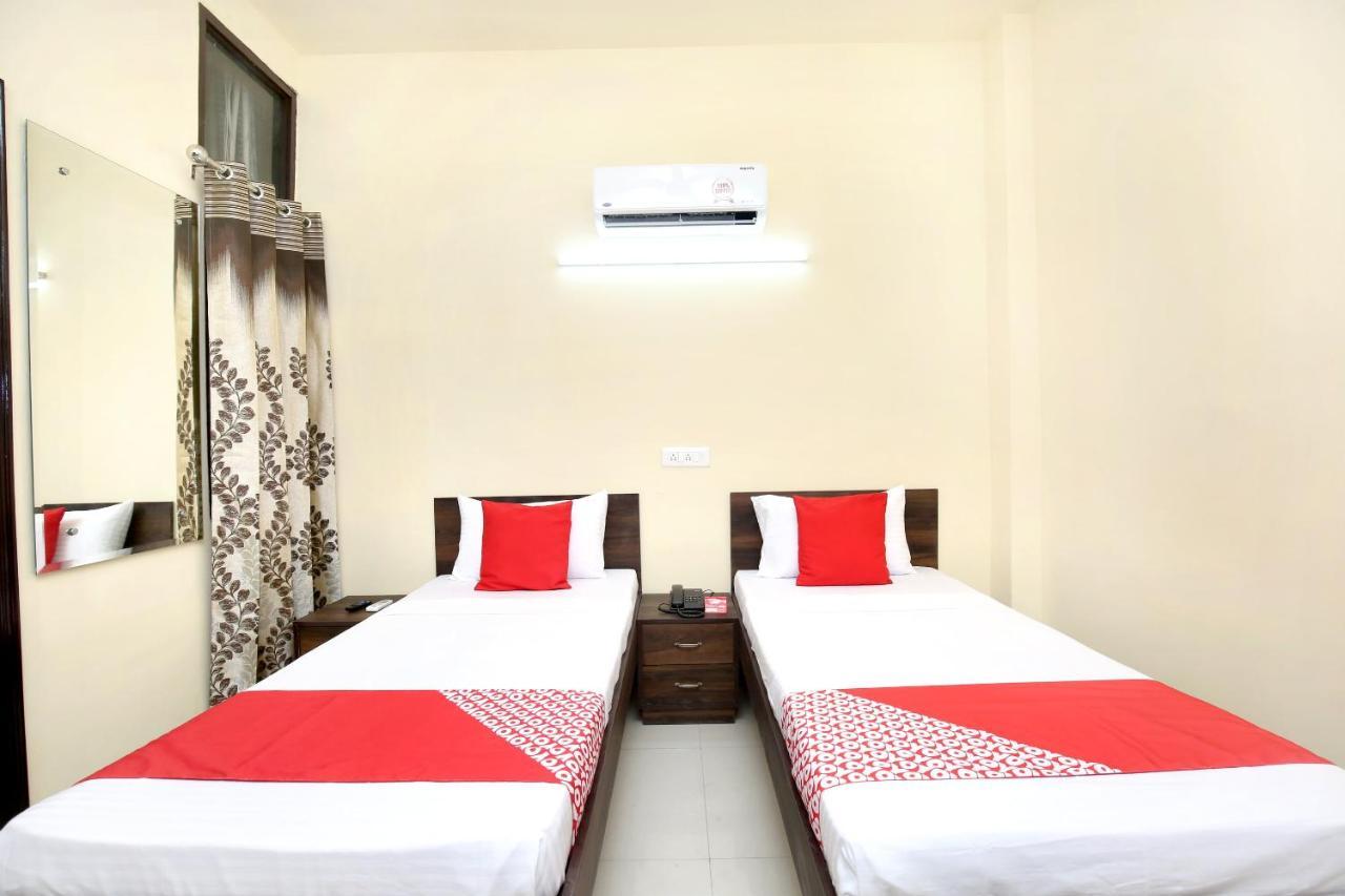 Hotel Oyo 16126 Aanantham à Ludhiana Extérieur photo