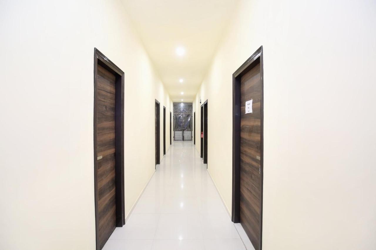 Hotel Oyo 16126 Aanantham à Ludhiana Extérieur photo