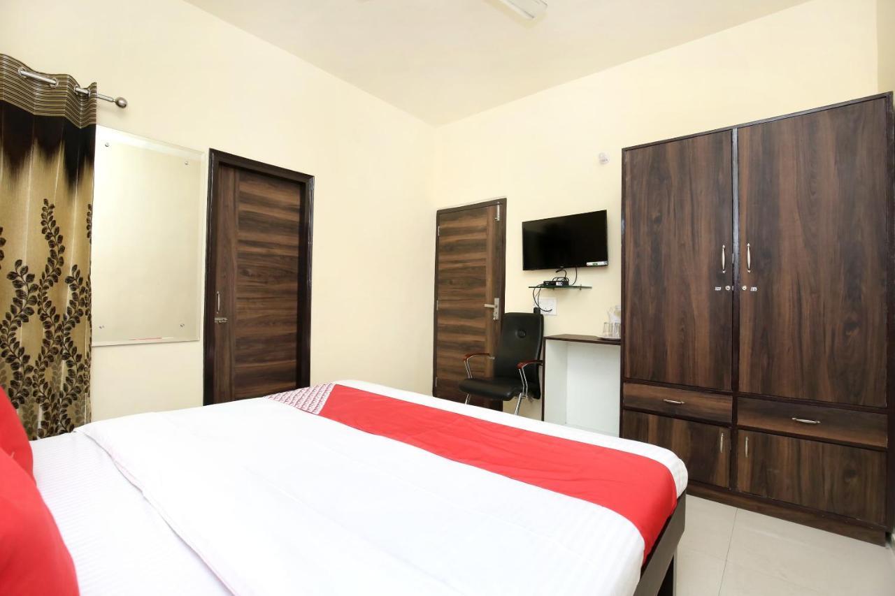 Hotel Oyo 16126 Aanantham à Ludhiana Extérieur photo