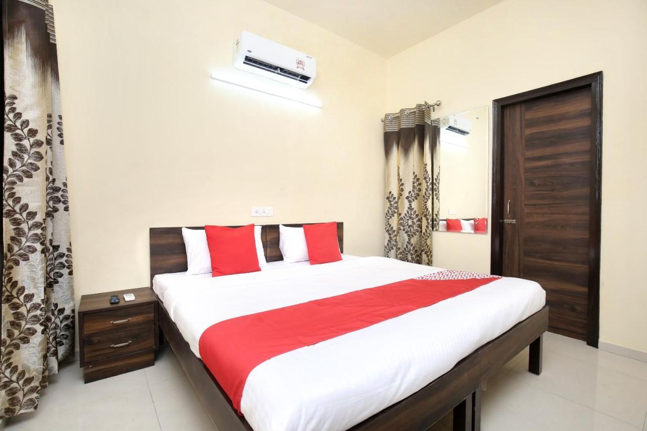 Hotel Oyo 16126 Aanantham à Ludhiana Extérieur photo
